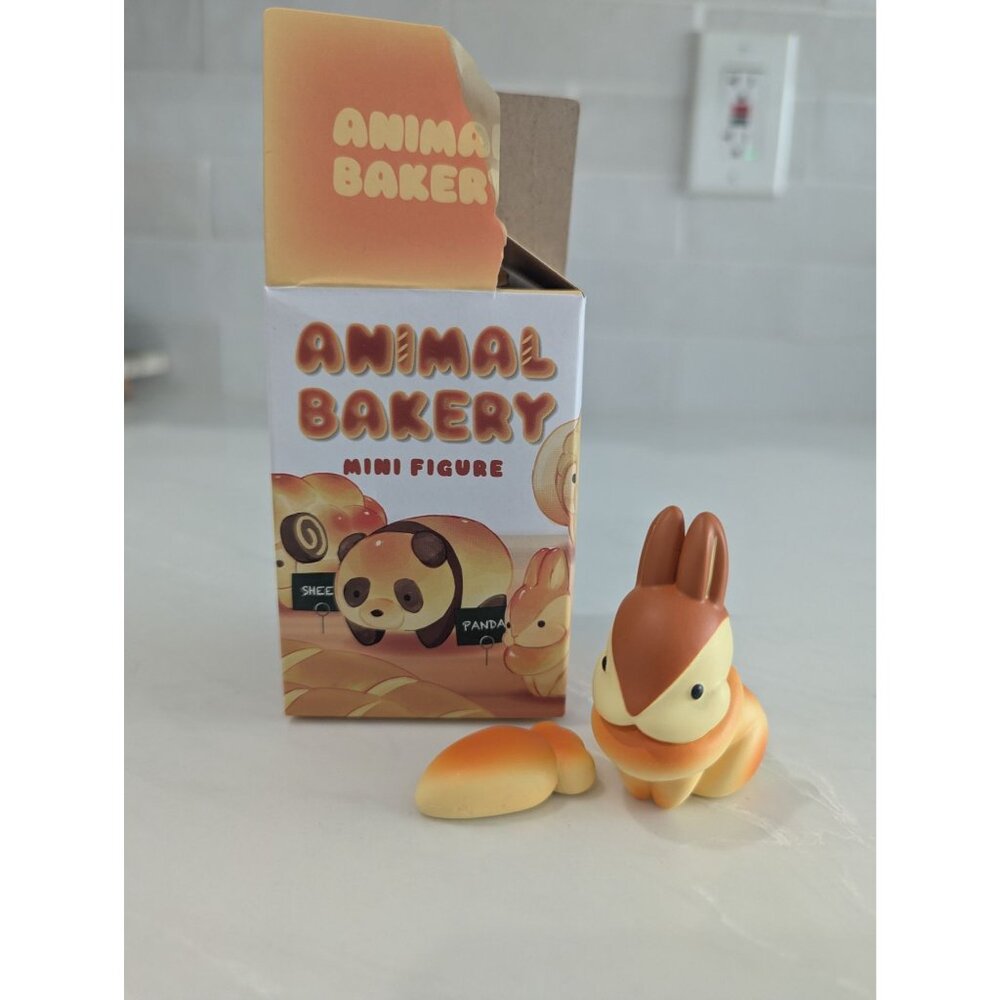 Animal Bakery Mini Figure - Rabbit - Picture 2 of 2